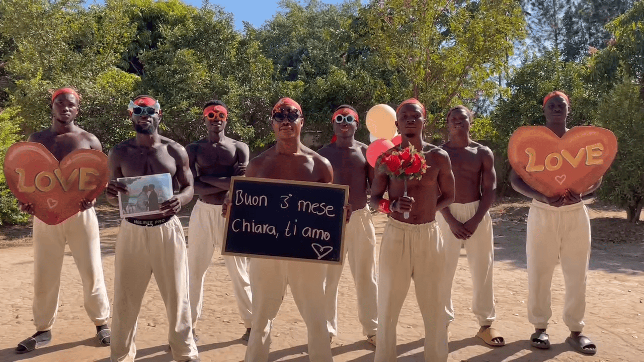 Video di auguri personalizzato dall'Africa